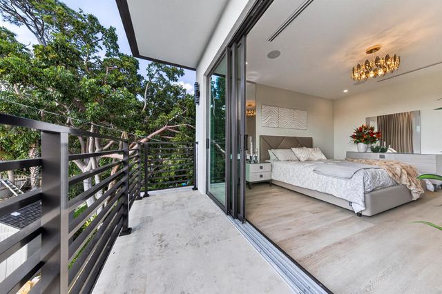 1121 NE 17th Avenue, Fort Lauderdale, FL 33304