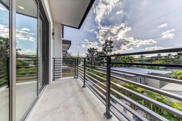 1121 NE 17th Avenue, Fort Lauderdale, FL 33304