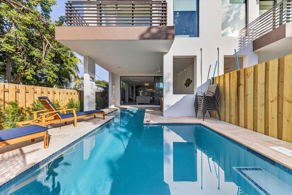 1121 NE 17th Avenue, Fort Lauderdale, FL 33304