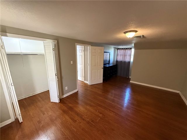 1046 Brock Dr, Corpus Christi, TX 78412