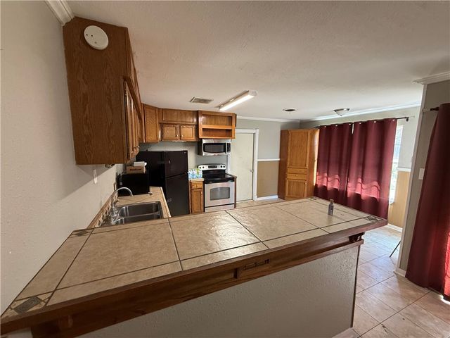 1046 Brock Dr, Corpus Christi, TX 78412