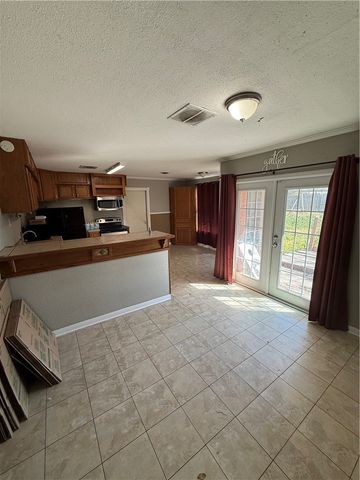 1046 Brock Dr, Corpus Christi, TX 78412