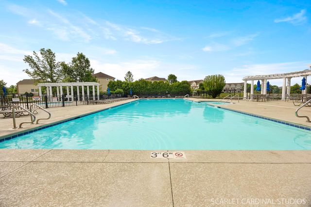 403 Shadow Court, Oswego, IL 60543