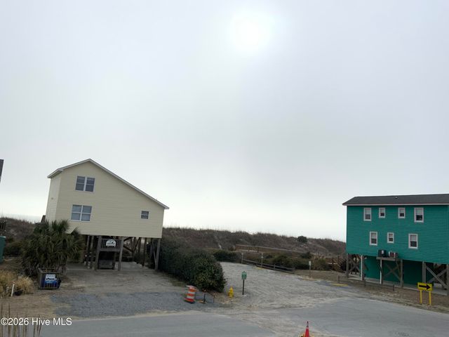 1104 Ocean Drive, Oak Island, NC 28465