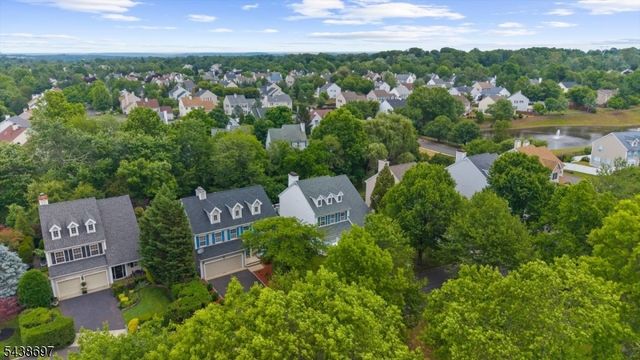 8 Cottage Pl, Branchburg Twp., NJ 08876