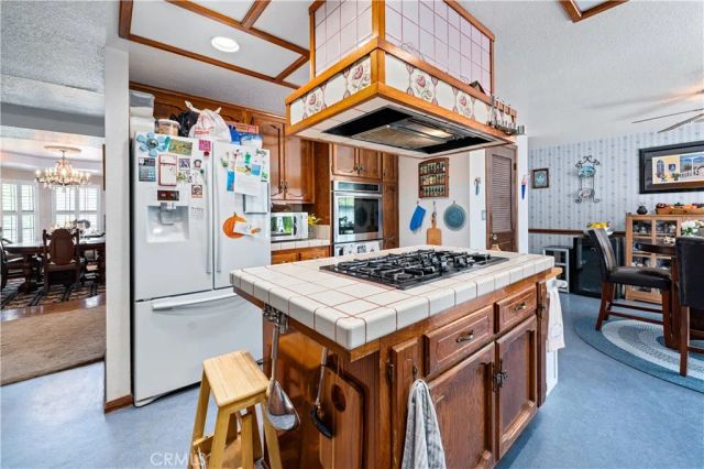 16872 Iris, Riverside, CA 92504
