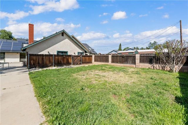16872 Iris, Riverside, CA 92504