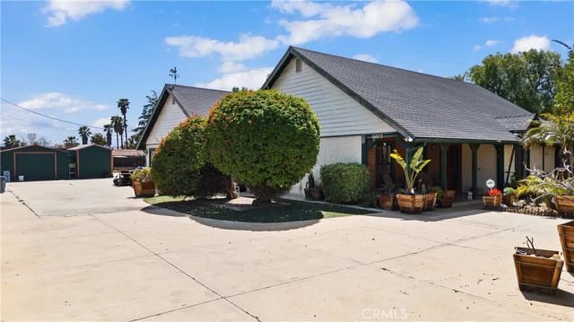 16872 Iris, Riverside, CA 92504