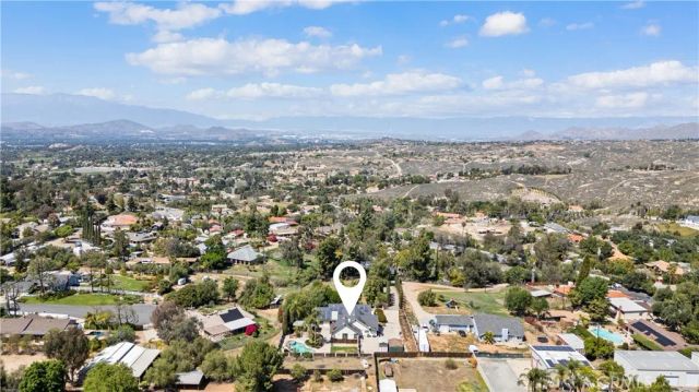 16872 Iris, Riverside, CA 92504