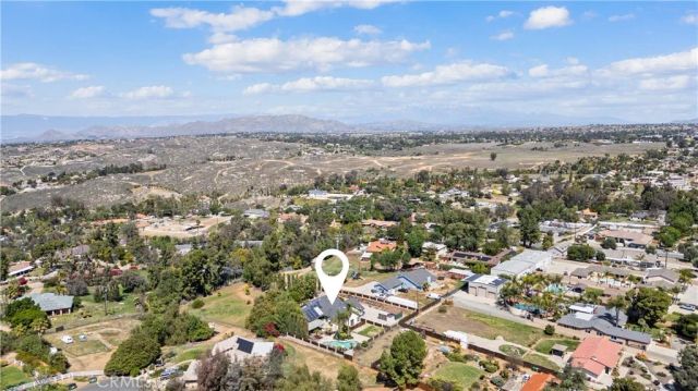 16872 Iris, Riverside, CA 92504
