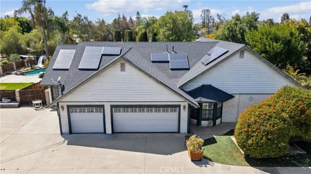 16872 Iris, Riverside, CA 92504