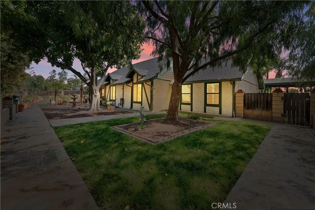 16872 Iris, Riverside, CA 92504