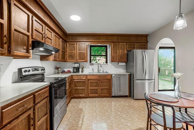 611 Kenneth Lane, Belton, MO 64012