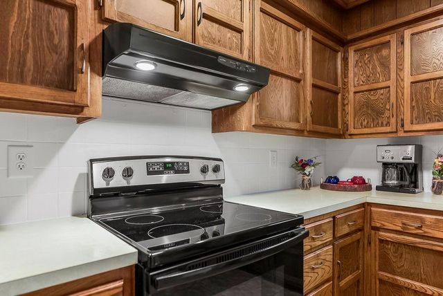 611 Kenneth Lane, Belton, MO 64012