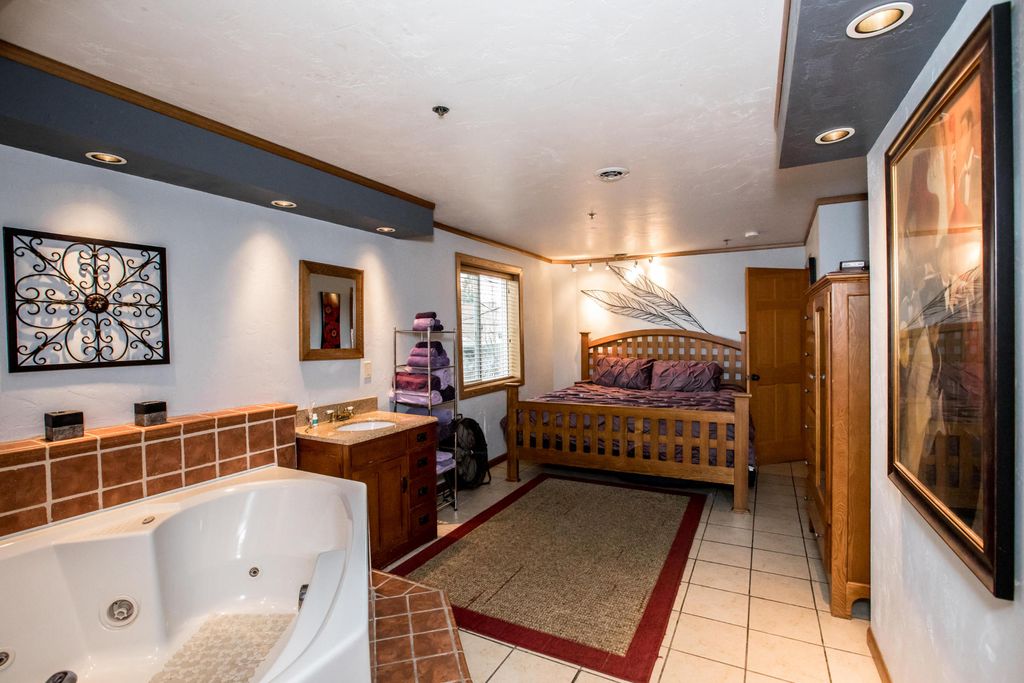 419 E 2nd Street, Whitefish, MT 59937 photo 54