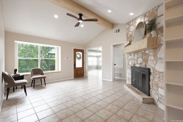 102 SPARROW HAWK TRL, Boerne, TX 78006