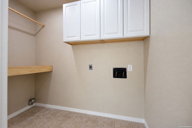 102 SPARROW HAWK TRL, Boerne, TX 78006