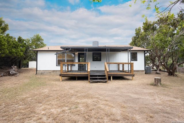102 SPARROW HAWK TRL, Boerne, TX 78006