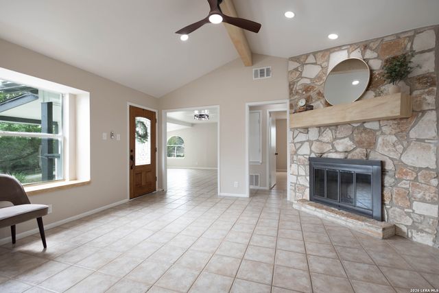 102 SPARROW HAWK TRL, Boerne, TX 78006
