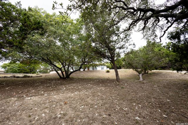 102 SPARROW HAWK TRL, Boerne, TX 78006