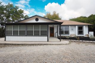 102 SPARROW HAWK TRL, Boerne, TX 78006
