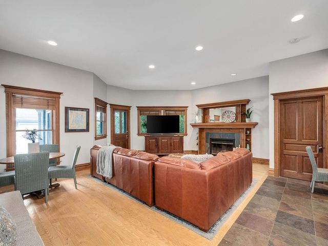 426 W Maple Street, Lombard, IL 60148