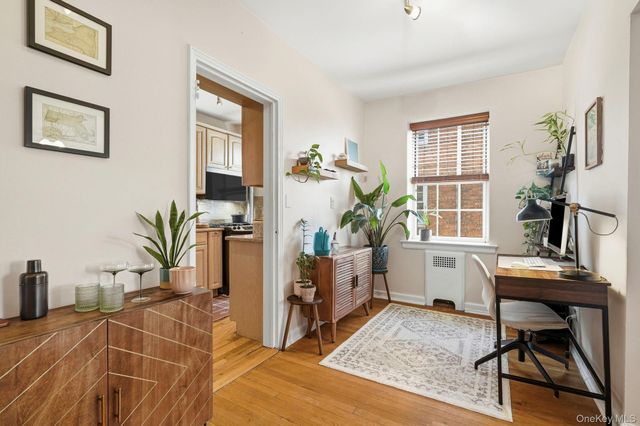 1815 Palmer Avenue 2O, Larchmont, NY 10538