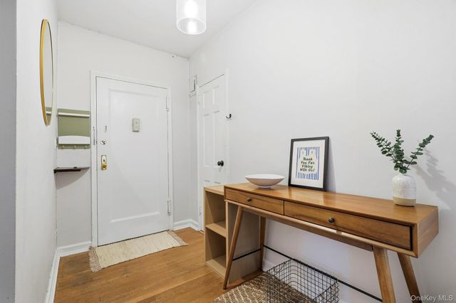 1815 Palmer Avenue 2O, Larchmont, NY 10538