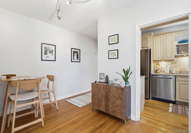 1815 Palmer Avenue 2O, Larchmont, NY 10538