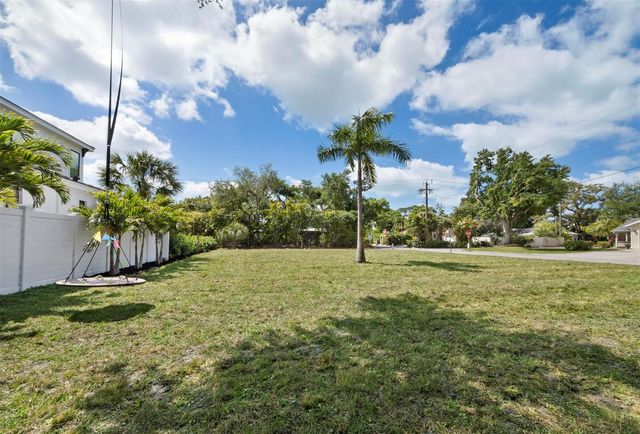 1703 ALTA VISTA STREET, Sarasota, FL 34236
