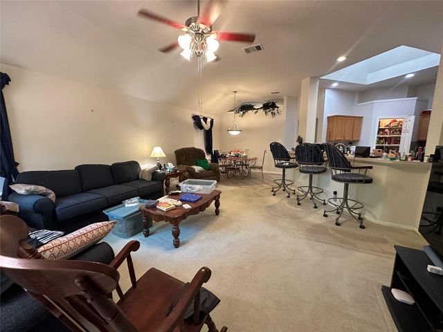 2114 Faldo LN, Round Rock, TX 78664