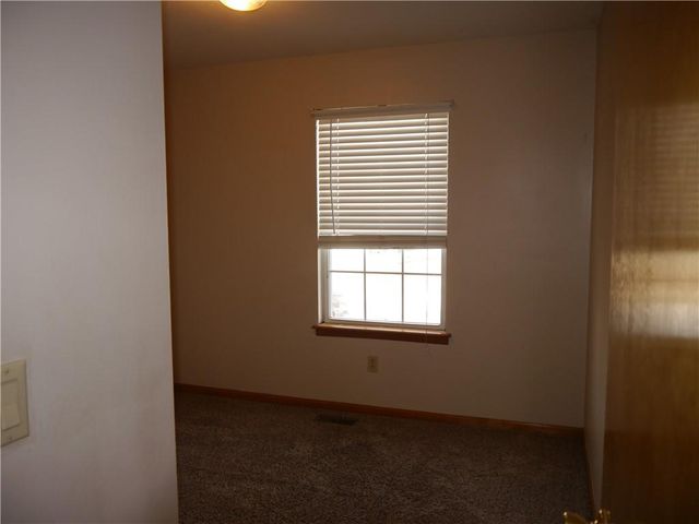 1601 Stasi Avenue, Raymore, MO 64083