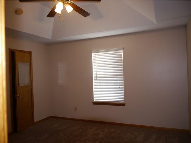 1601 Stasi Avenue, Raymore, MO 64083