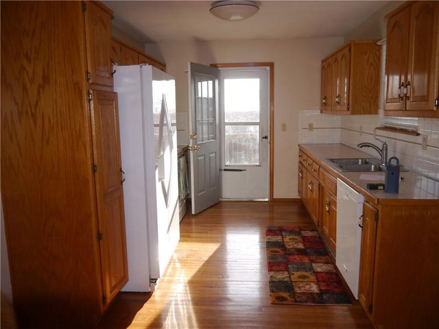 1601 Stasi Avenue, Raymore, MO 64083