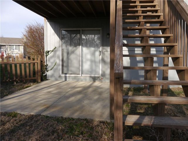 1601 Stasi Avenue, Raymore, MO 64083