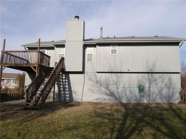 1601 Stasi Avenue, Raymore, MO 64083