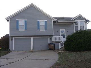 1601 Stasi Avenue, Raymore, MO 64083
