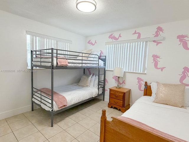 1827 SW 21st St, Fort Lauderdale, FL 33315