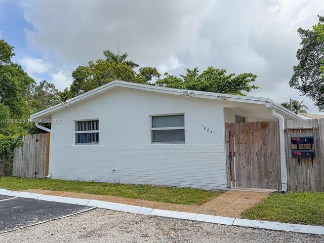 1827 SW 21st St, Fort Lauderdale, FL 33315