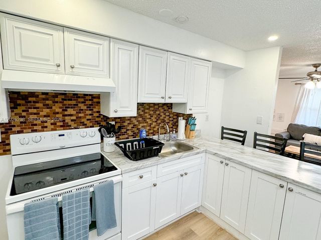 1827 SW 21st St, Fort Lauderdale, FL 33315