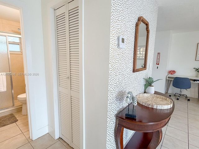 1827 SW 21st St, Fort Lauderdale, FL 33315