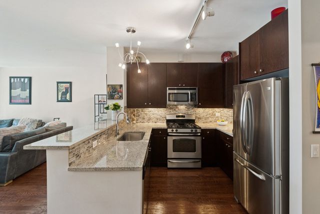 123 S Green Street 505B, Chicago, IL 60607