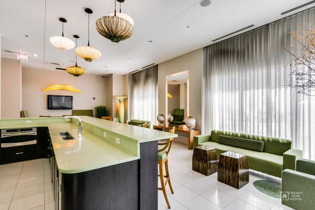 123 S Green Street 505B, Chicago, IL 60607