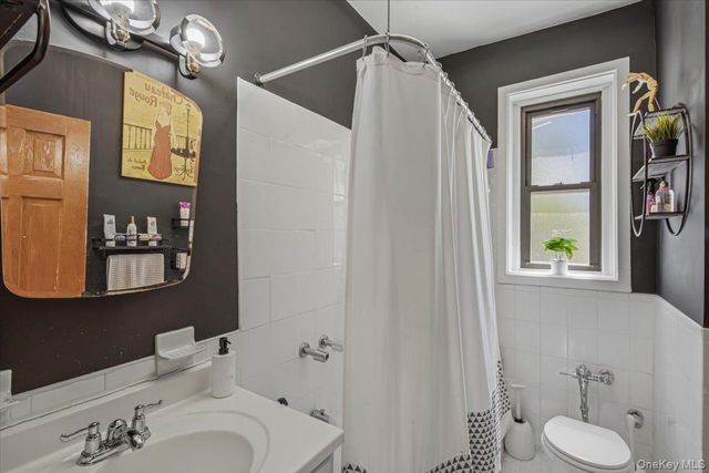 160-15 Powells Cove Boulevard C7, Whitestone, NY 11357