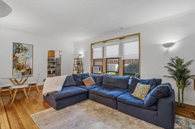 160-15 Powells Cove Boulevard C7, Whitestone, NY 11357