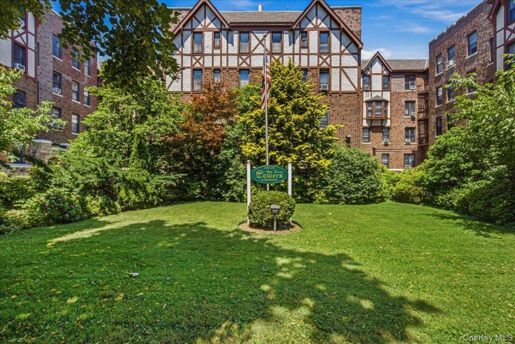 160-15 Powells Cove Boulevard C7, Whitestone, NY 11357