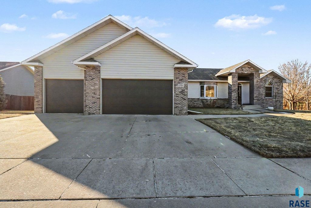 5201 E Quincey St Street, Sioux Falls, SD 57110