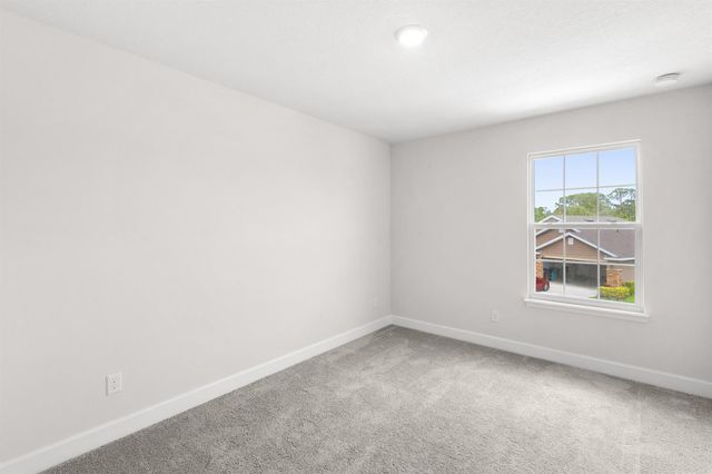 692 NE Turtleback Trail, Port St. Lucie, FL 34983