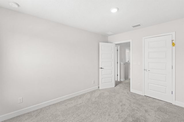 692 NE Turtleback Trail, Port St. Lucie, FL 34983