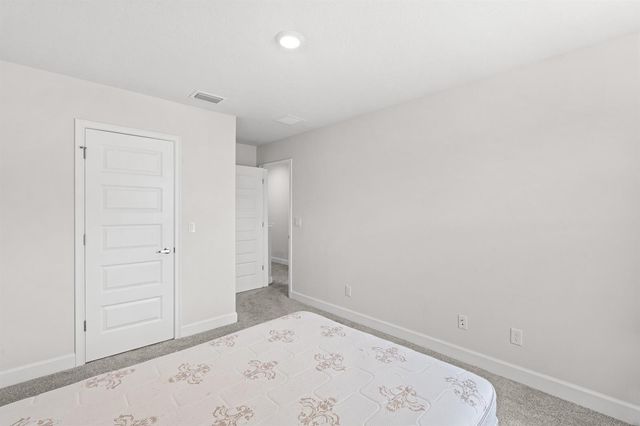 692 NE Turtleback Trail, Port St. Lucie, FL 34983